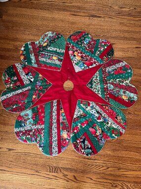 Grandmillennial Quilted Christmas Tree Skirt Festive Heart Star Holiday Decor